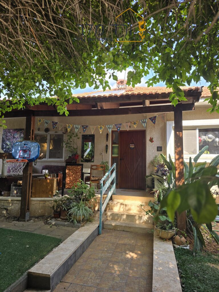 בית שטוח במרכז כרכור