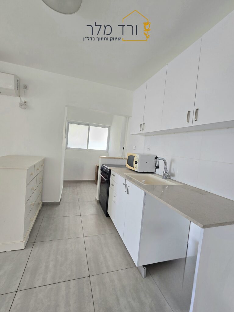 למכירה דירת 4 חדרים ברחוב התפוז | ורד מלר