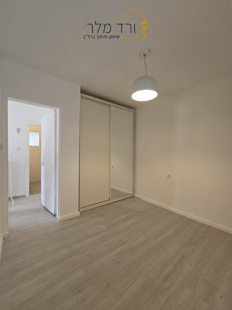 למכירה דירת 4 חדרים ברחוב התפוז | ורד מלר