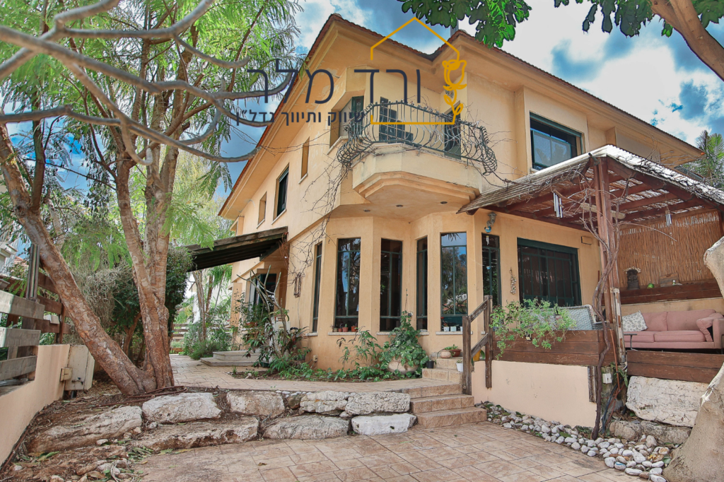 קוטג' 6 חדרים בסמטת הלילך יפה נוף