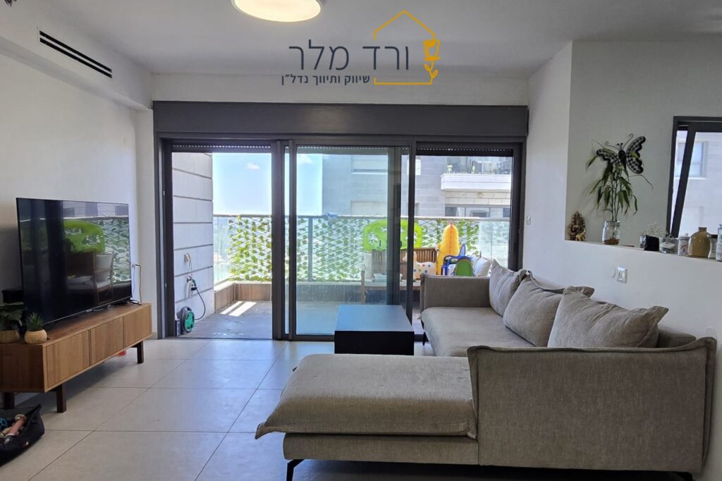 דירת 5 חדרים ברחוב האשכולית בנווה פרדסים | ורד מלר