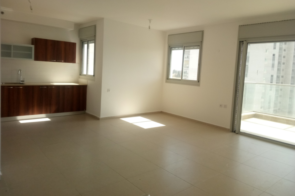 להשכרה דירת 4 חדרים בנווה פרדסים | ורד מלר