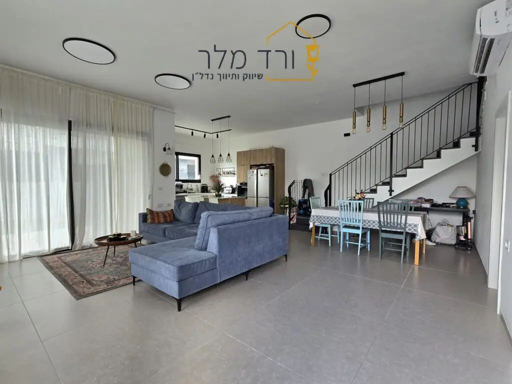 קוטג דו משפחתי בשכונת עומרים החדשה, 6 חדרים עם 2 יחידות הורים, אחת בקומת הכניסה בעלת כניסה נפרדת | ורד מלר - תיווך ונדל"ן בפרדס חנה-כרכור